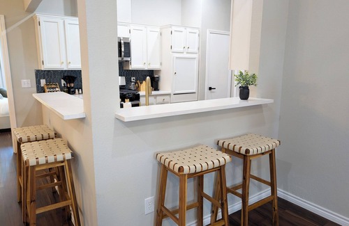 Wells Branch House | Stylish N. Austin Stay Near Domain Sleeps 9