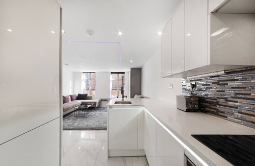 Fitzrovia Apartment | STYLISH NEW COVENT GARDEN FITZROVIA STUDIO SELF CONTAINED APARTMENT