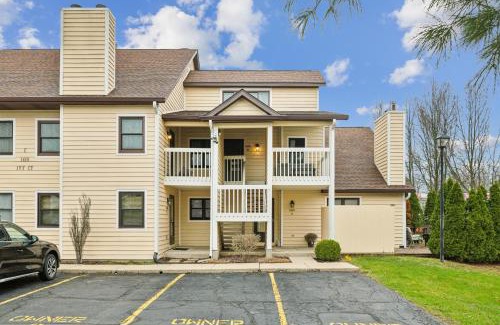 Notre Dame Apartment | Stylish Notre Dame Condo - Sleeps 6 condo