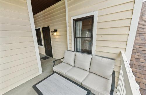 Notre Dame Apartment | Stylish Notre Dame Condo - Sleeps 6 condo