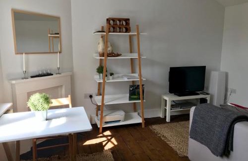 Pembridge Apartment | Stylish Notting Hill Gate Flat