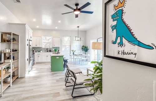 Central Oklahoma City House | Stylish OKC Duplex 2bed 2.5bath Unit B