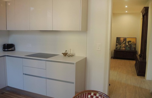 Bellinzona Apartment | Stylish old town flat in a top location in the Ticino capital - ideal for a city