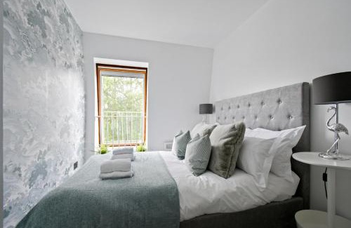 Carterton Apartment | Stylish One Bed Apartment Near Cotswolds RAF