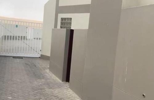 Long Beach Apartment | Stylish one bedroom apartment close to the beach