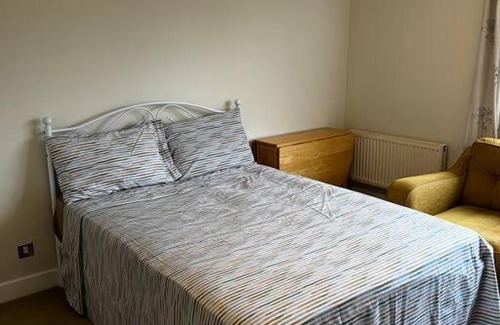 Canary Wharf Apartment | Stylish one bedroom flat furnished