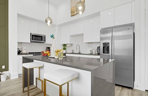 OST - South Union House | Stylish Retreat by Med Center
