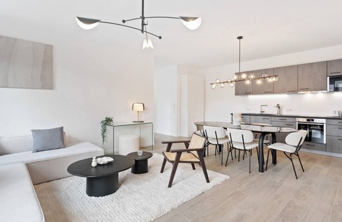 Roeser Apartment | Stylish Retreat in Bivange Roeser ID188