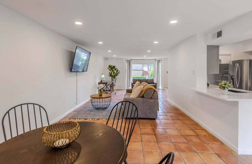 Thunderbird Condo | Stylish Retreat in El Paso Texas