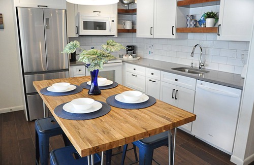 Siesta Key Condo | Stylish Retreat on Private Crescent Beach