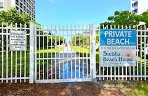 Siesta Key Condo | Stylish Retreat on Private Crescent Beach
