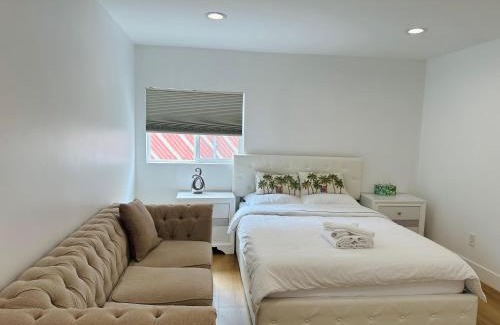 Los Angeles House | Stylish Retreat Private Room 2