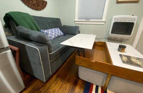 Jodie House | Stylish Riverfront Tiny House