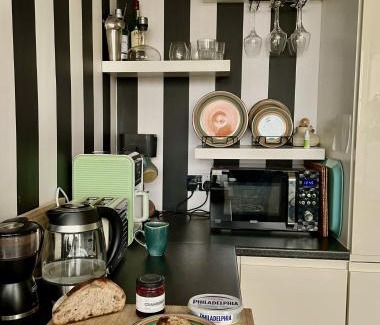 Homerton House | Stylish Room at London Fields with Amazing City View