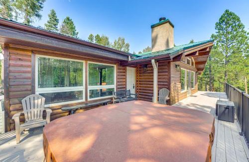 Angel Fire House | Stylish, Serene Angel Fire Cabin with Hot Tub!
