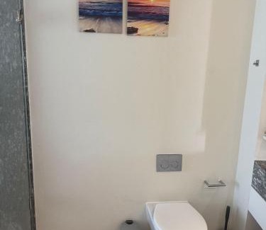 Peninsula Apartment | Stylish & Spacious 2BR 2BA, 02 Greenwich