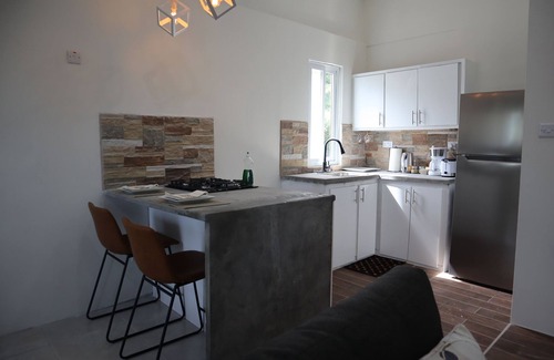 Corinthe Apartment | Stylish spot between Castries & Rodney Bay, near beach, dining & nightlife