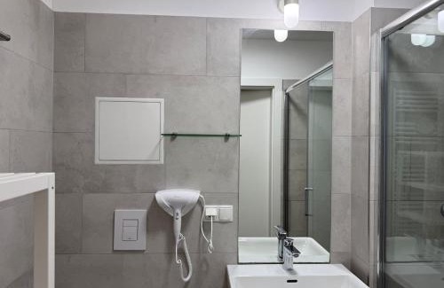 Vienna Apartment | Stylish Stadlau Apartment - Free Parking