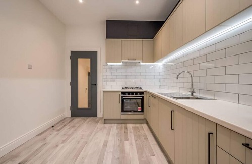 Belfast Central District Apartment | Stylish Stay in Belfast’s Iconic Castle Buildings