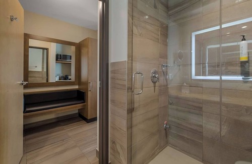 Calgary Hotel | Stylish Stay with Swimming Pool, and Easy Access to Rafting Adventures