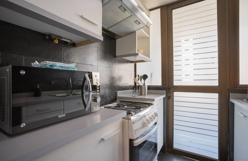 El Golf Apartment | Stylish stays adjacent to Costanera Center