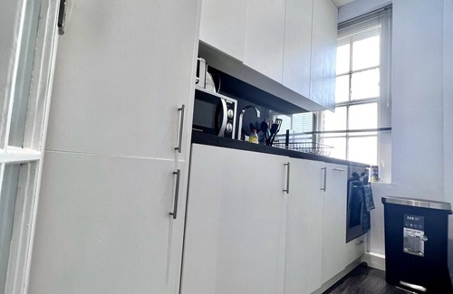 City of Westminster Apartment | Stylish studio - 5 min to Hyde Park & Oxford St