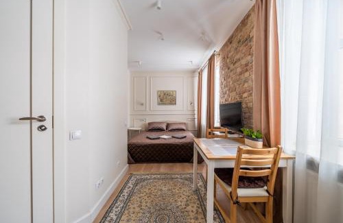 Grizinkalns Apartment | Stylish Studio Close to City Center, Cafés & Parks & Local Dining