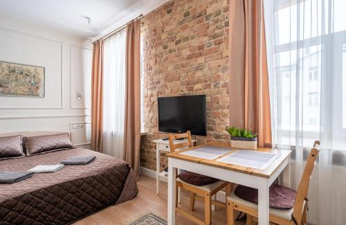 Grizinkalns Apartment | Stylish Studio Close to City Center, Cafés & Parks & Local Dining