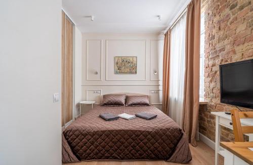 Grizinkalns Apartment | Stylish Studio Close to City Center, Cafés & Parks & Local Dining