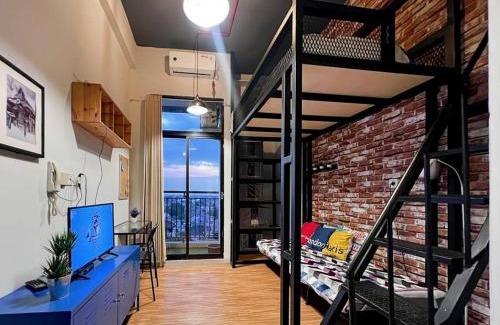 Depok Apartment | Stylish Studio Dave Apt Depok with Pool, WiFi, Netflix by 2ndHome