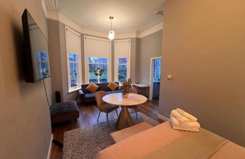 Belsize Apartment | Stylish Studio for 3 near Regents Park n4
