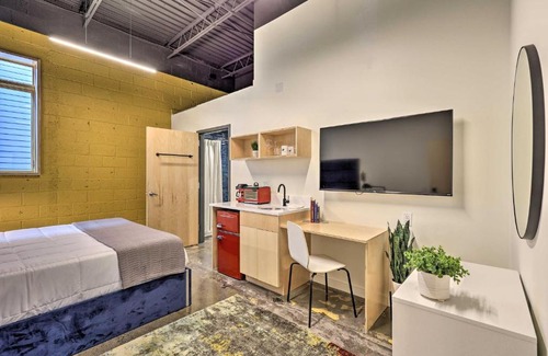 Damascus Apartment | Stylish Studio in Dtwn Damascus Hike and Bike!