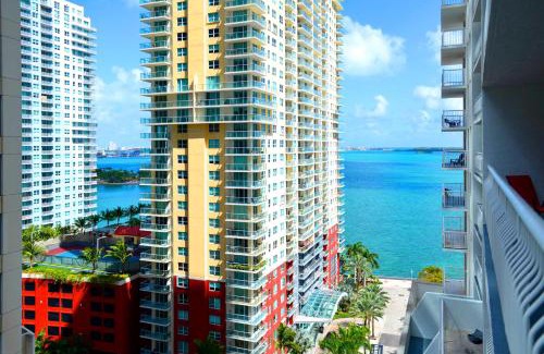 Brickell Apartment | Stylish Studio in Miami W Cityscape Views