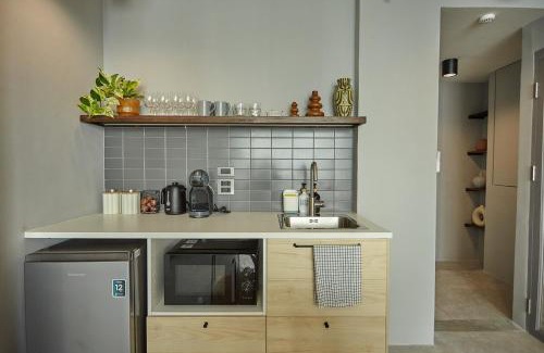Nana Apartment | Stylish Studio in Prime Sukhumvit-Next to BTS Nana