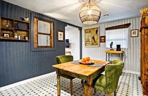Central Oklahoma City House | Stylish Studio Paseo Arts Full Kitchen #19c
