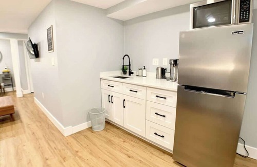 Arlington Apartment | Stylish Studio - ✓Sanitized ✓Private ✓Spotless