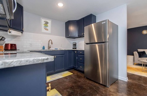 Hot Springs Apartment | Stylish studio, steps to Oaklawn