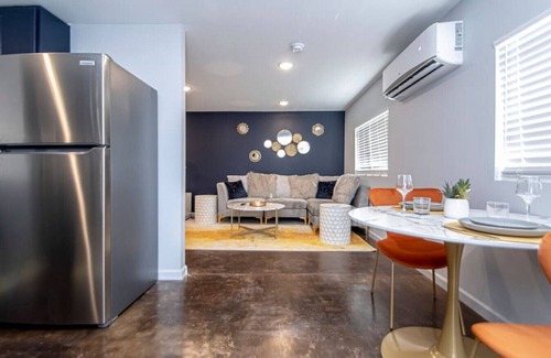 Hot Springs Apartment | Stylish studio, steps to Oaklawn