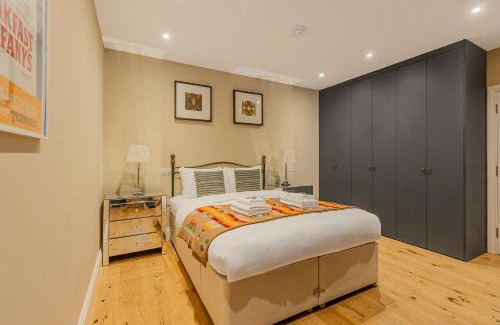 Northcote Apartment | Stylish studio with patio in Clapham, 14 min tube