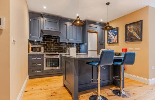 Northcote Apartment | Stylish studio with patio in Clapham, 14 min tube