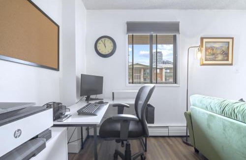 Beltline Apartment | Stylish Suite at Stampede w Free Parking and AC