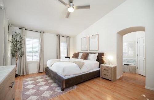 Pecos West House | Stylish & Sunny With Heated Pool In The Foothills!