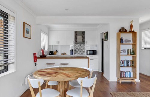 Bondi Apartment | Stylish Tamarama Beachside