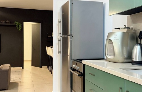 Tel Aviv Apartment | Stylish Tel Aviv