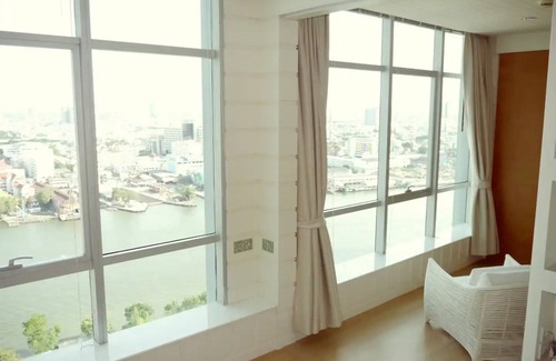 Khlong Ton Sai Apartment | Stylish two bedroom with river view
