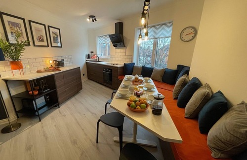 Chichester Apartment | Stylish three bedroom apartment in Chichester