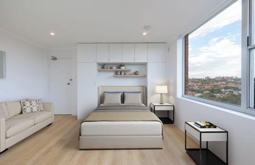 Mosman Apartment | Stylish Top-Floor Studio with Scenic Mosman Bay & Sydney City Views