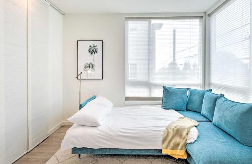 Whittier Heights Apartment | Stylish Townhome in Ballard