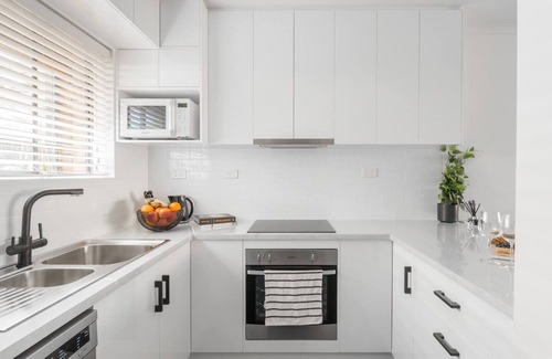 Parkside House | Stylish townhouse in leafy Parkside close to CBD