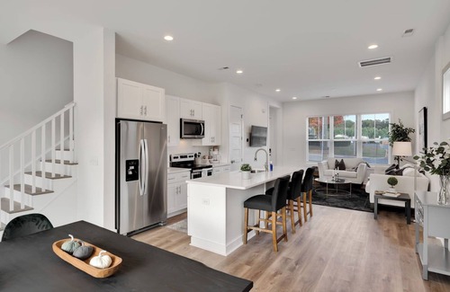 Charlotte House | Stylish Two Story Close to South End and Uptown